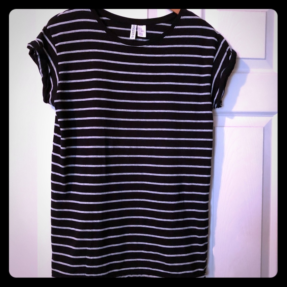 H&M extra long black & grey stripe shirt
